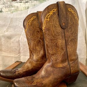 Tony Lama Women’s cowboy boots